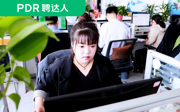 聘达人招聘顾问与求职者线上密切沟通